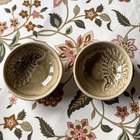 Arabesque 'Small Dip Bowl' crackle glazed in 'Sand' By Sthal of Sweden