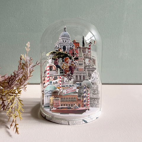Small Glass Dome 'Venice' by Atelier Charlotte Bourrus