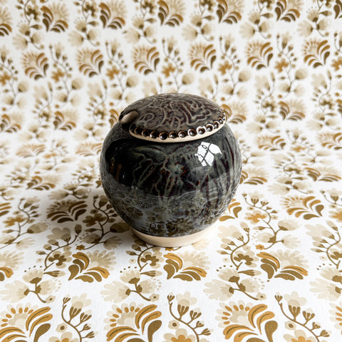 Arabesque 'Sugar Bowl' crackle glazed in 'Fig' By Sthal of Sweden