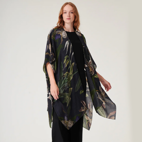 Throwover 'Orchid Black Wool' by One Hundred Stars