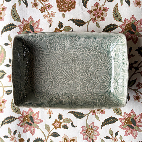 Arabesque 'Small Gratin Dish' crackle glazed in 'Antique' by Sthal of Sweden