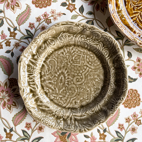 Arabesque 'Assiette' Starter Side Plate crackle glazed in 'Sand' by Sthal of Sweden