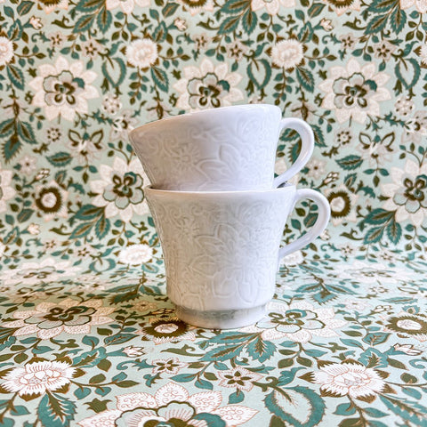 Arabesque 'Tea Mug' crackle glazed in 'White' by Sthal of Sweden - Curated Living