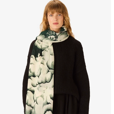 Scarf 130 'Winter' 100% Wool in Green by Inoui Editions