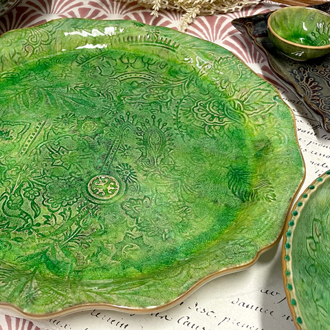 Large Round Pizza Plate/Serving Plate. Seaweed.